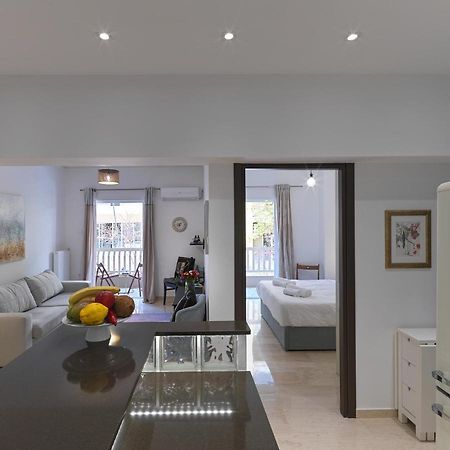 Newly Renovated Apartment In The Heart Of Athens Exterior photo