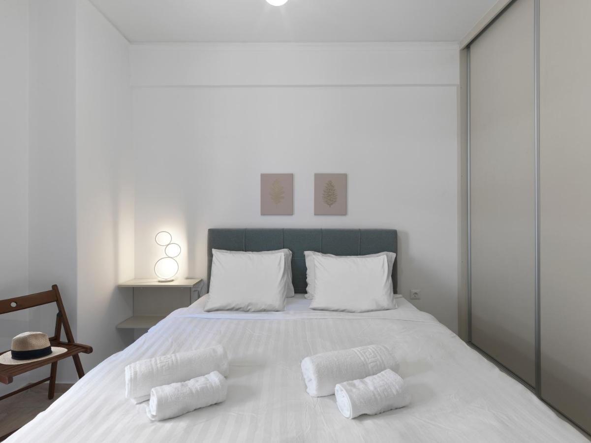 Newly Renovated Apartment In The Heart Of Athens Exterior photo