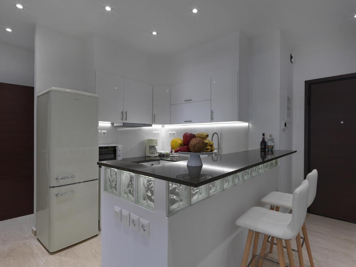 Newly Renovated Apartment In The Heart Of Athens Exterior photo