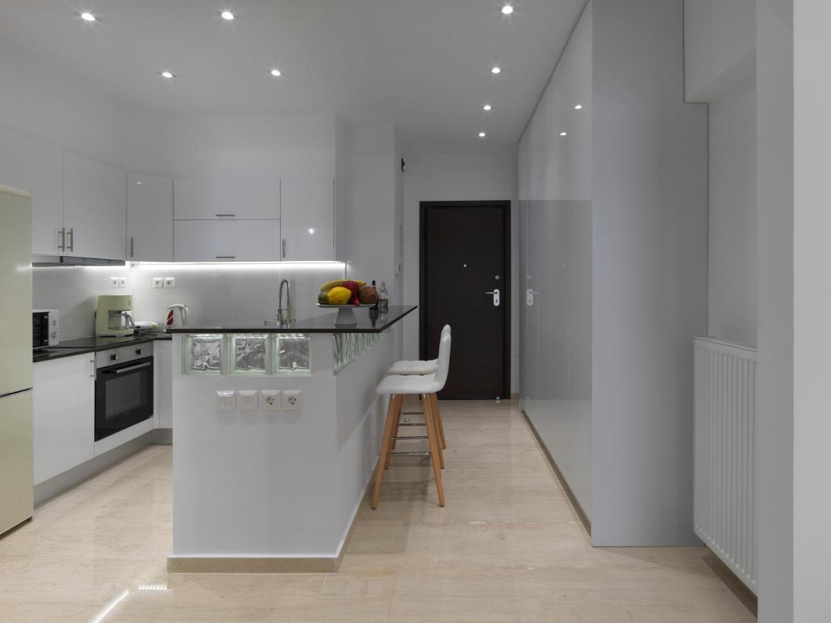 Newly Renovated Apartment In The Heart Of Athens Exterior photo