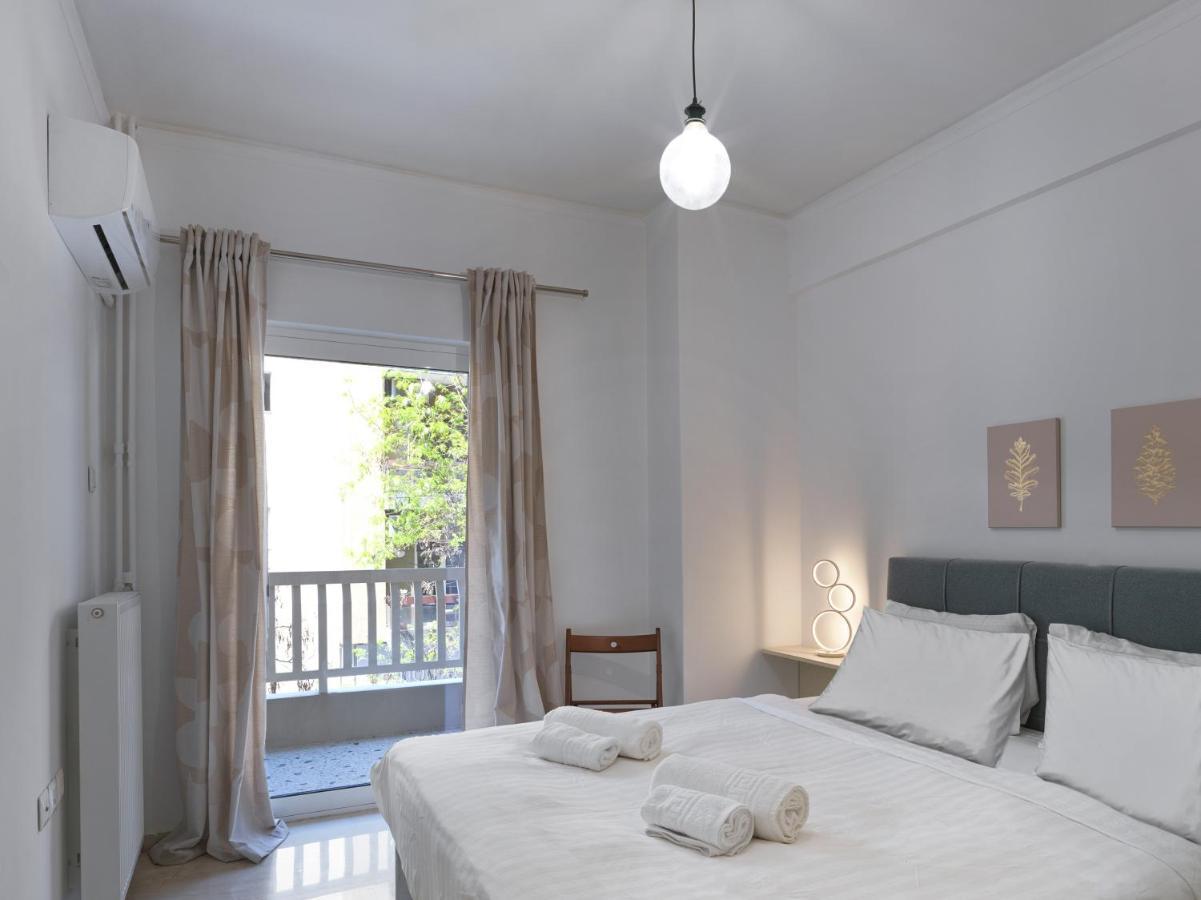 Newly Renovated Apartment In The Heart Of Athens Exterior photo